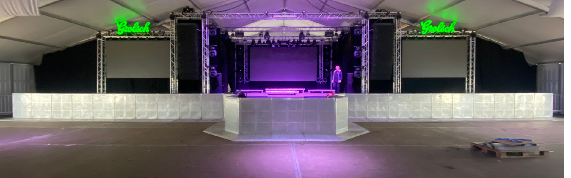 Stage barriers
